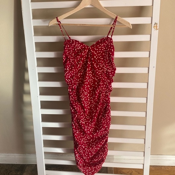 Misguided Petite NWT Heart Print Ruched Mini Red Dress Size 4 - Picture 2 of 15